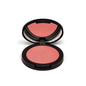 Be a 10 / Be Cheeky Blush in Be Audacious (Rose) New in Box